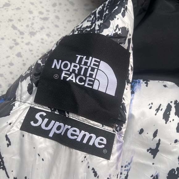 The North Face Blue and Black Puffer Jacket - Picture 4 of 13